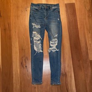 American Eagle distressed Jeans